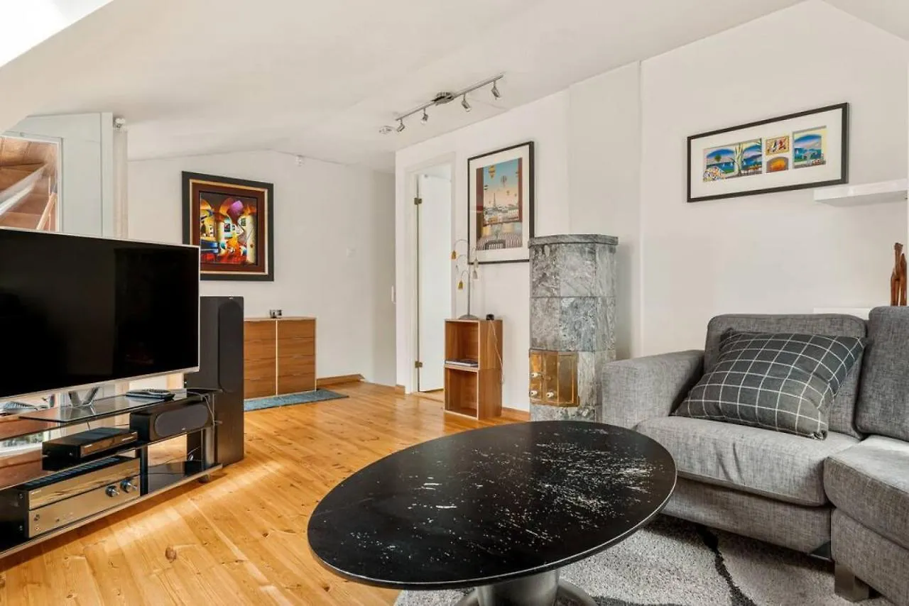 Dinbnb Apartments I Historical Two-Floor Apartment With Rooftop Panorama I 1645 Heritage Bergen 0*,